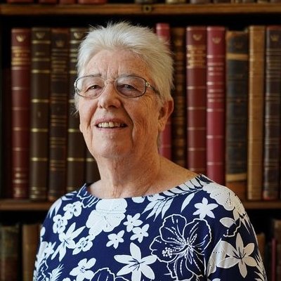 Anne Daye head and shoulders